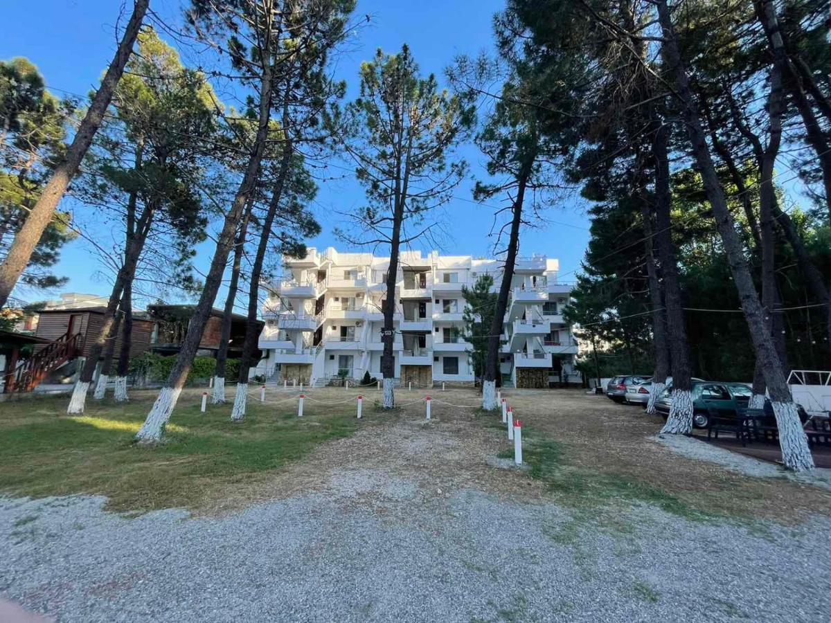 Aparthotel Vila Tufi Velipojë 외부 사진