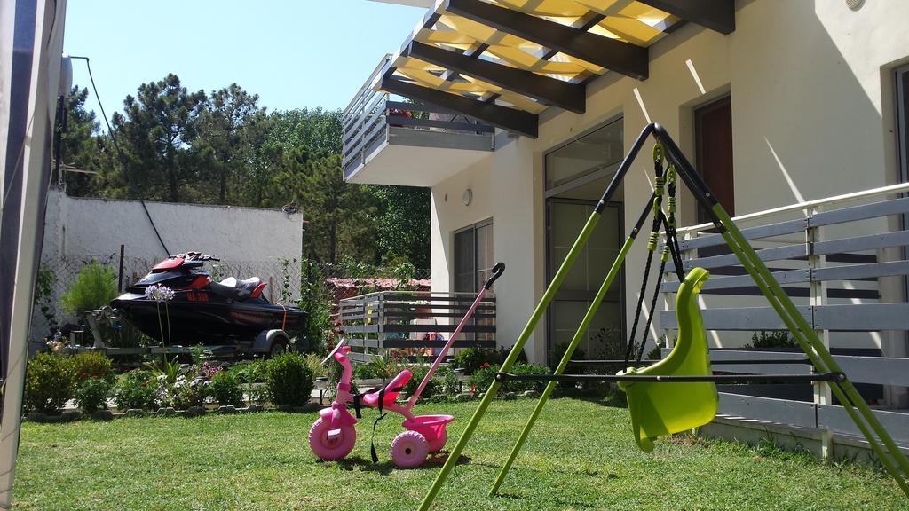 Aparthotel Vila Tufi Velipojë 외부 사진