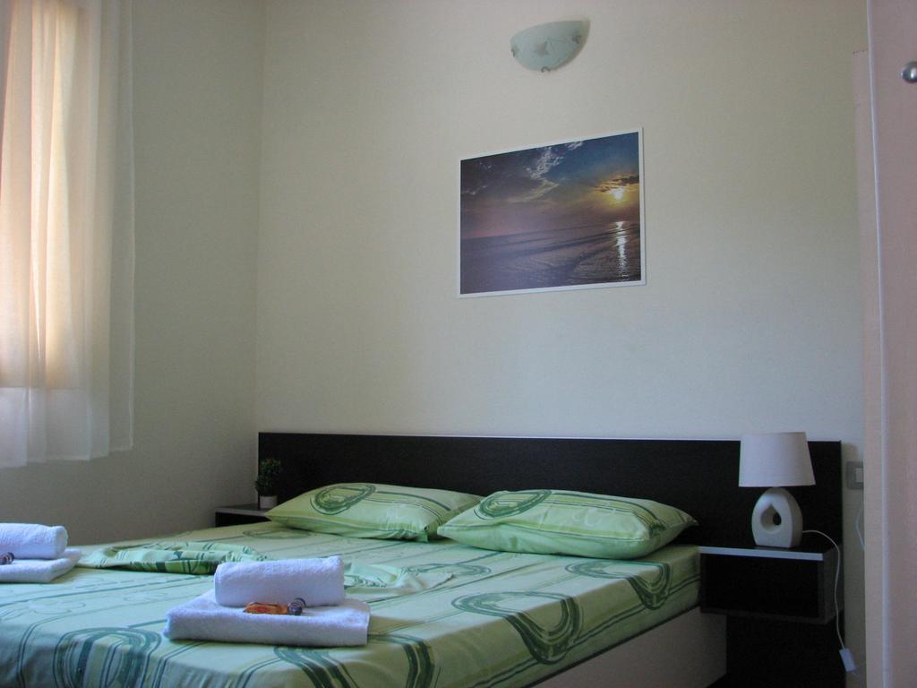 Aparthotel Vila Tufi Velipojë 외부 사진