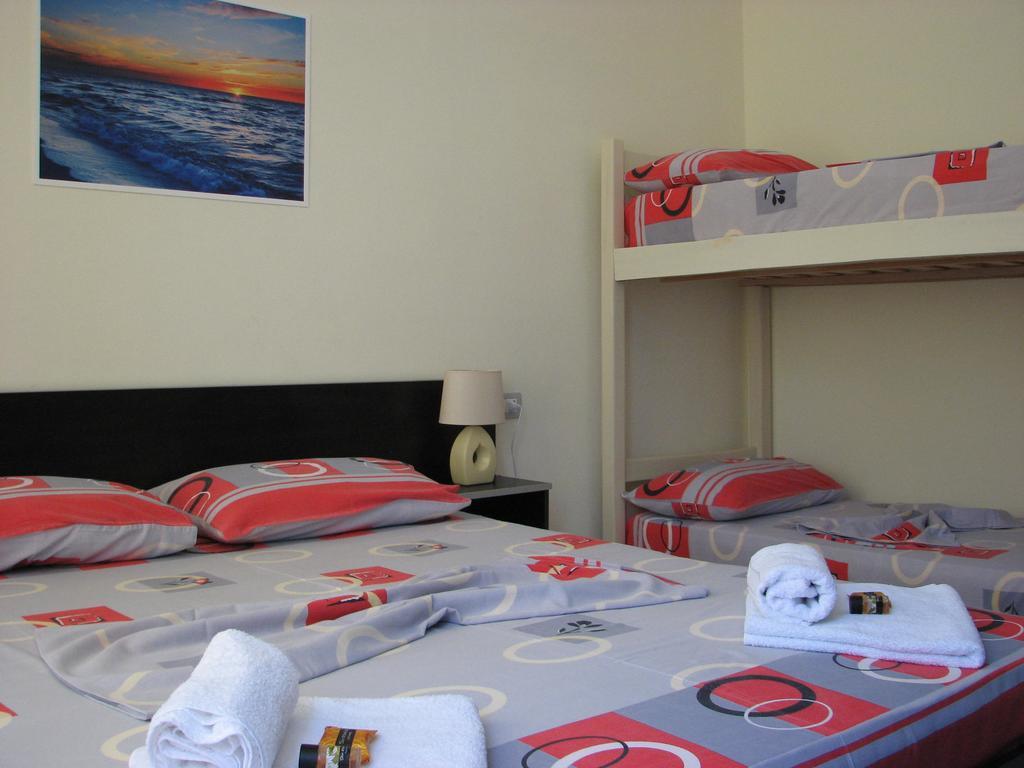 Aparthotel Vila Tufi Velipojë 외부 사진