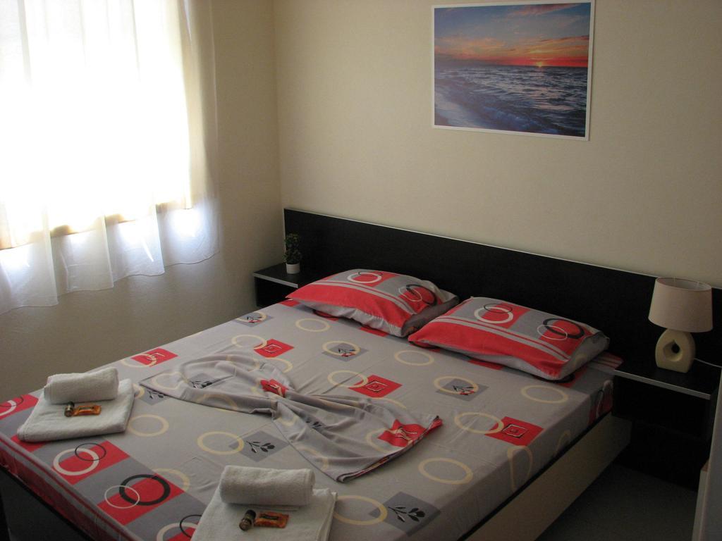 Aparthotel Vila Tufi Velipojë 외부 사진